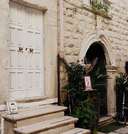 Casa Vacanze Re Manfredi 37 *
